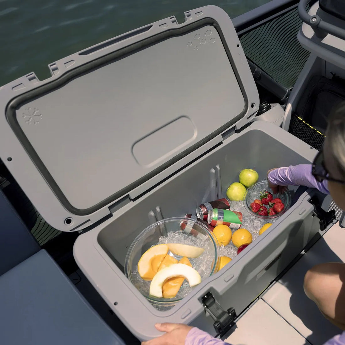 Quick-Attach 18 US Gal (68 L) Cooler for Switch Pontoon